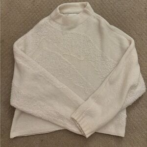 Abercrombie & Fitch Sweater